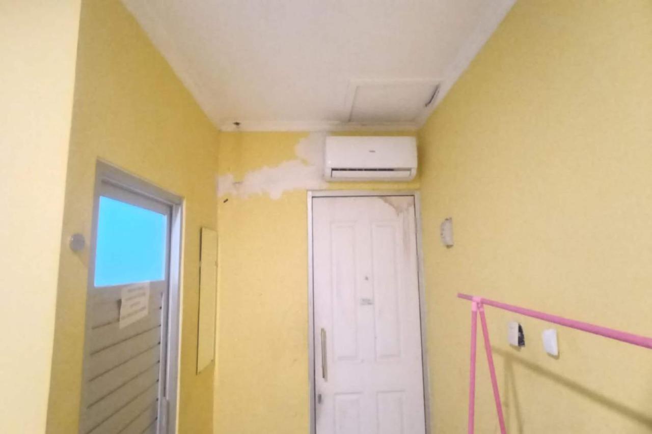 Oyo Life 92877 Hotel Rainbow 7296 Semarang Eksteriør billede